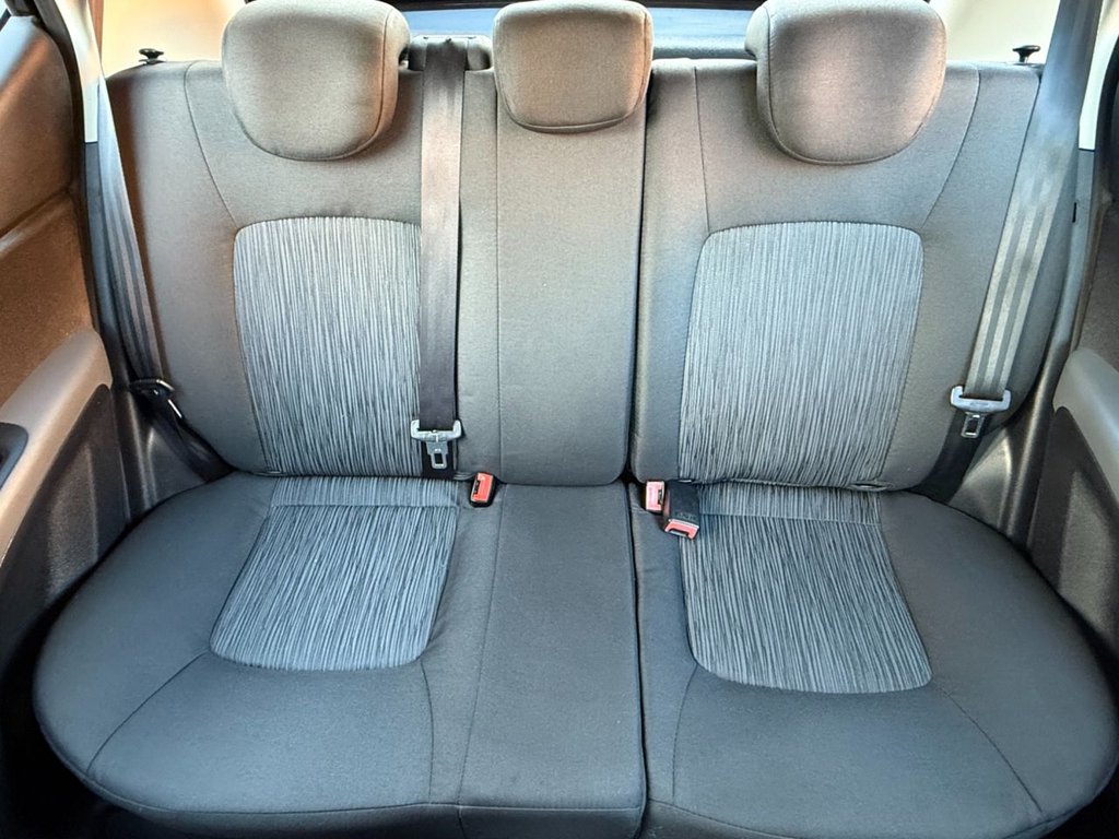 Used Hyundai i10 2011 for sale - 76900695: Photo 27