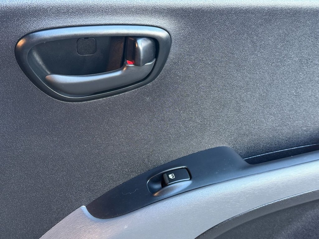 Used Hyundai i10 2011 for sale - 76900695: Photo 34