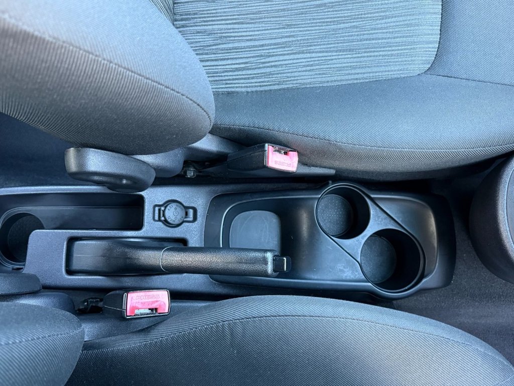 Used Hyundai i10 2011 for sale - 76900695: Photo 35