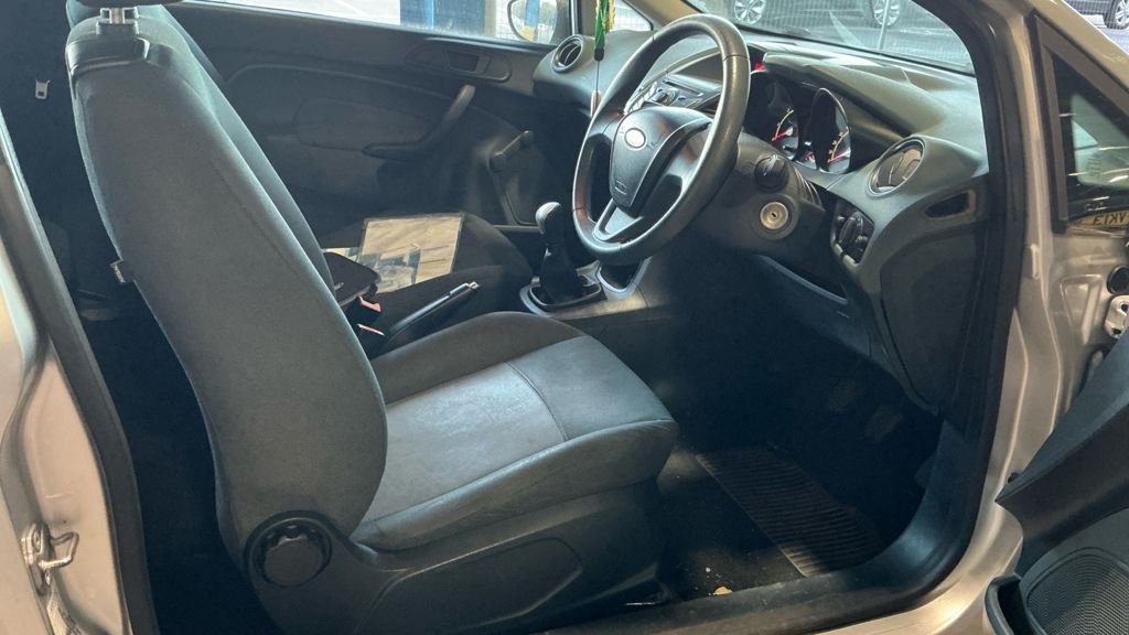 Used Ford Fiesta 2009 for sale - 76514550: Photo 6