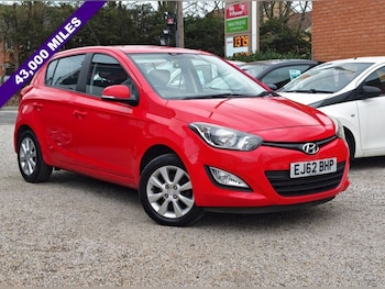Used Hyundai i20 2012 for sale - 77680925: Photo