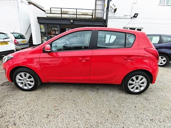 Used Hyundai i20 2012 for sale - 77680925: Photo