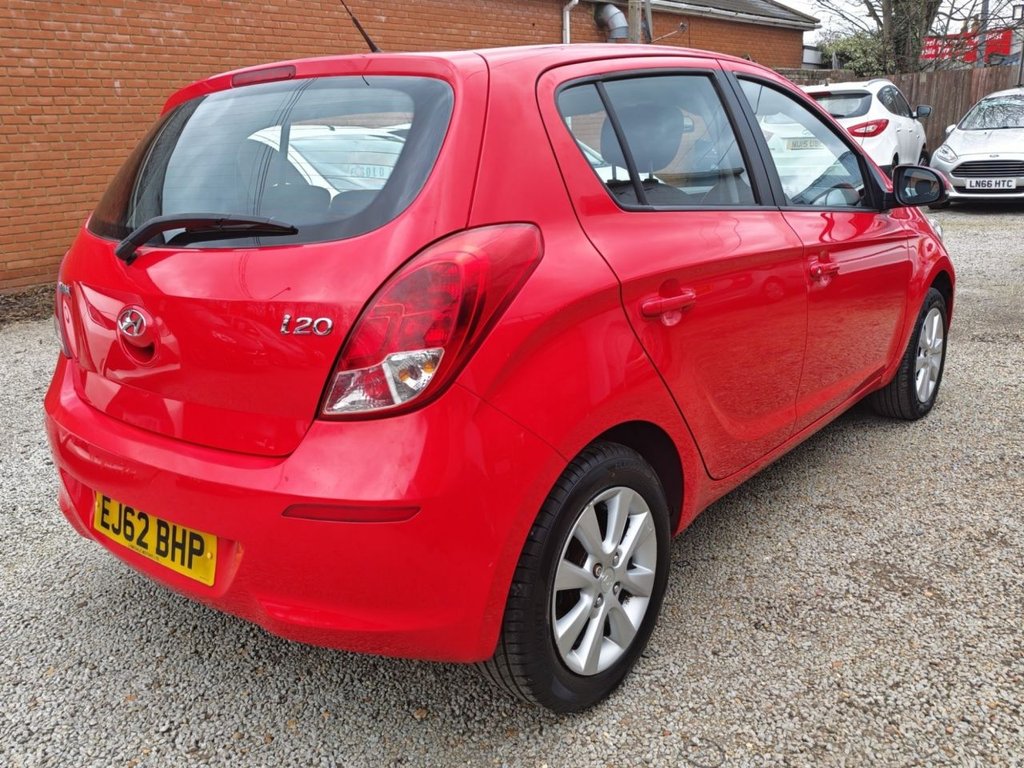 Used Hyundai i20 2012 for sale - 77680925: Photo 9
