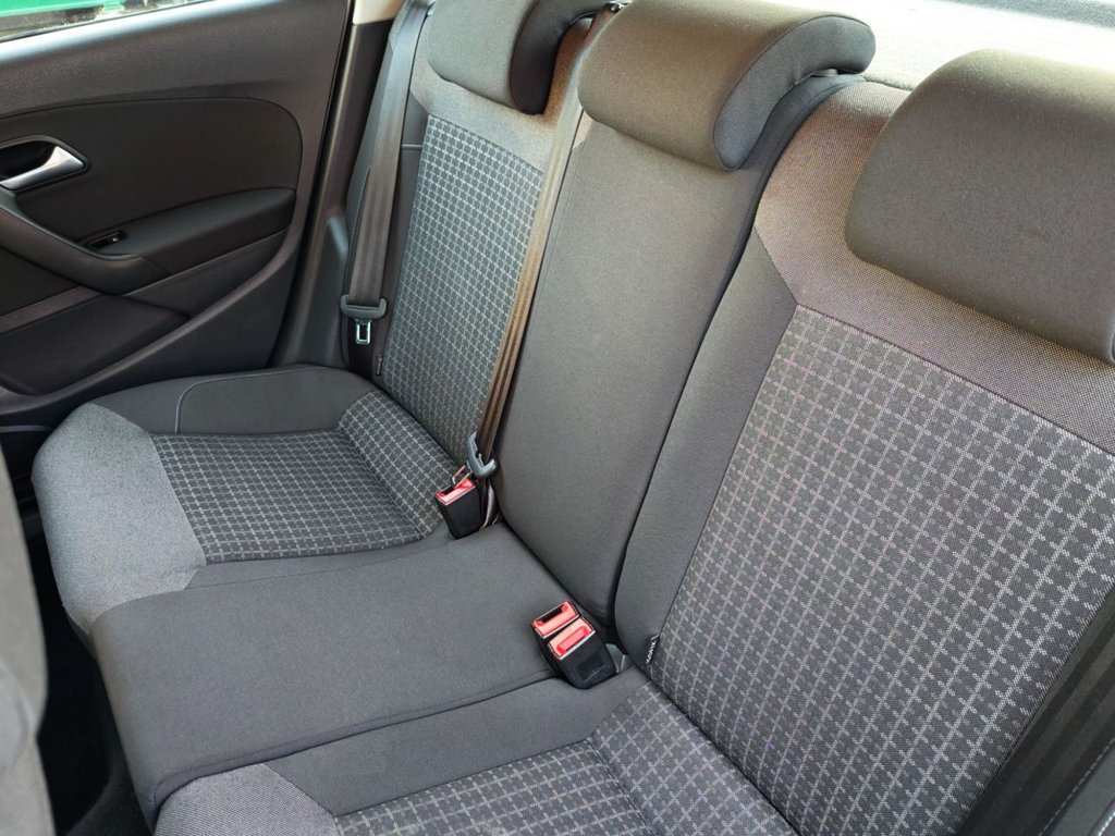 Used Volkswagen Polo 2015 for sale - 76368150: Photo 18