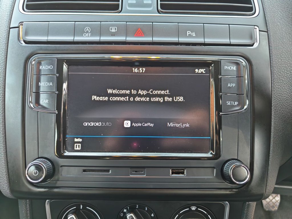 Used Volkswagen Polo 2015 for sale - 76368150: Photo 22