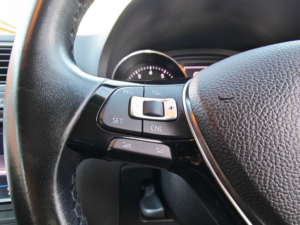 Used Volkswagen Polo 2015 for sale - 76368150: Photo 26