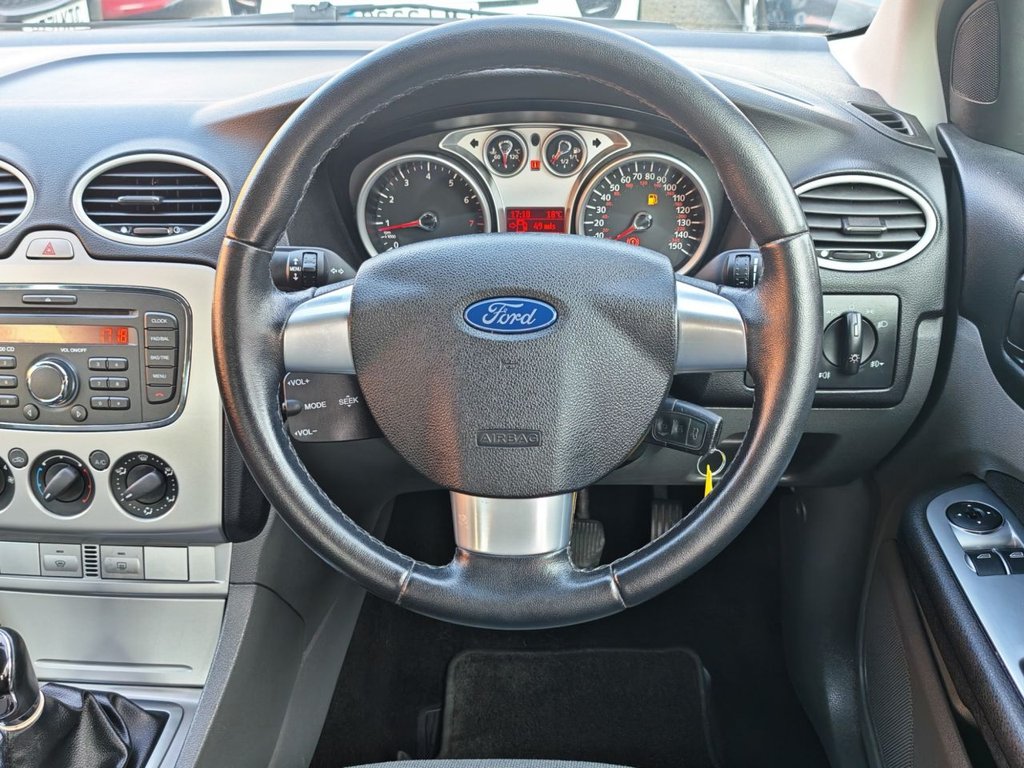 Used Ford Focus 2010 for sale - 77966873: Photo 18