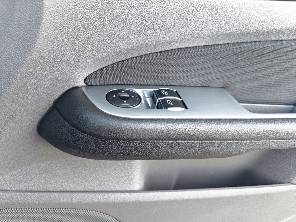 Used Ford Focus 2010 for sale - 77966873: Photo 31