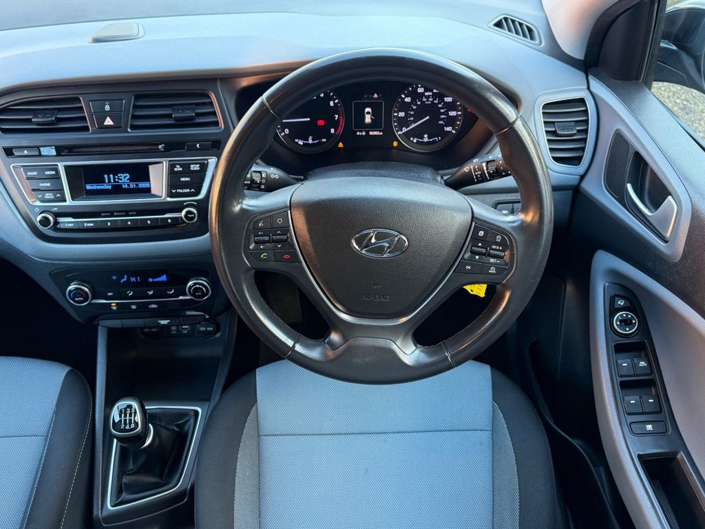 Used Hyundai i20 2015 for sale - 77200374: Photo 14