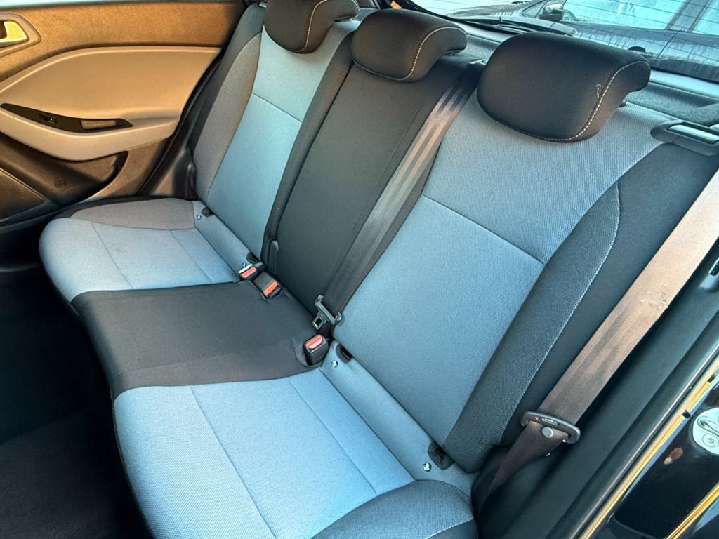 Used Hyundai i20 2015 for sale - 77200374: Photo 18