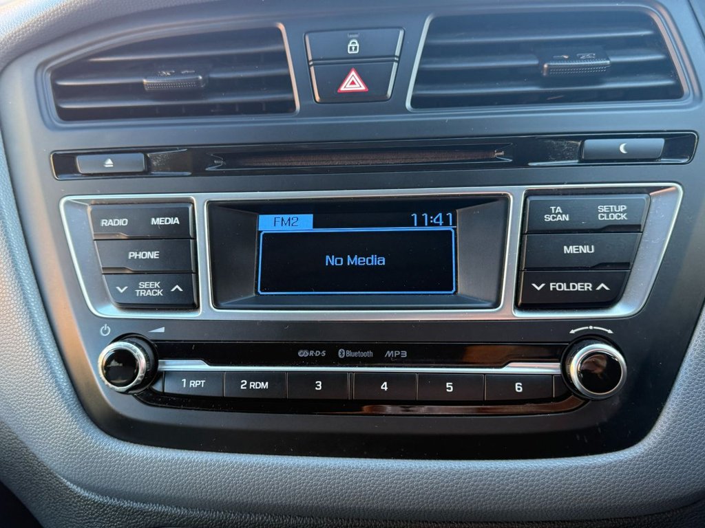 Used Hyundai i20 2015 for sale - 77200374: Photo 33