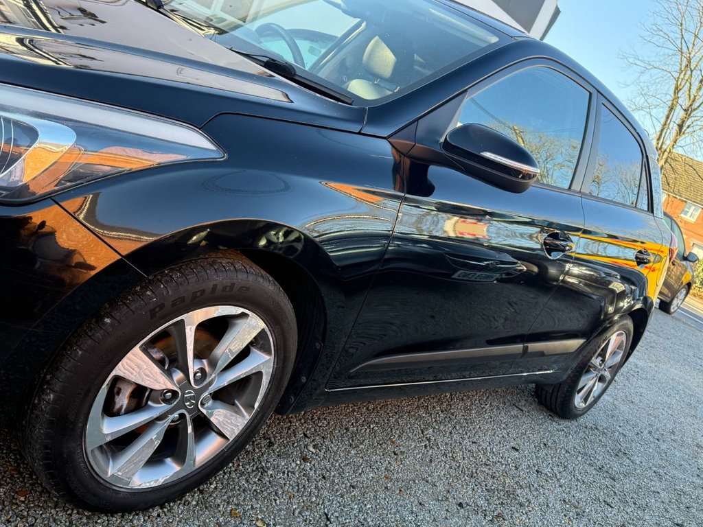 Used Hyundai i20 2015 for sale - 77200374: Photo 6