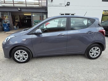 Used Hyundai i10 2018 for sale - 79643327: Photo
