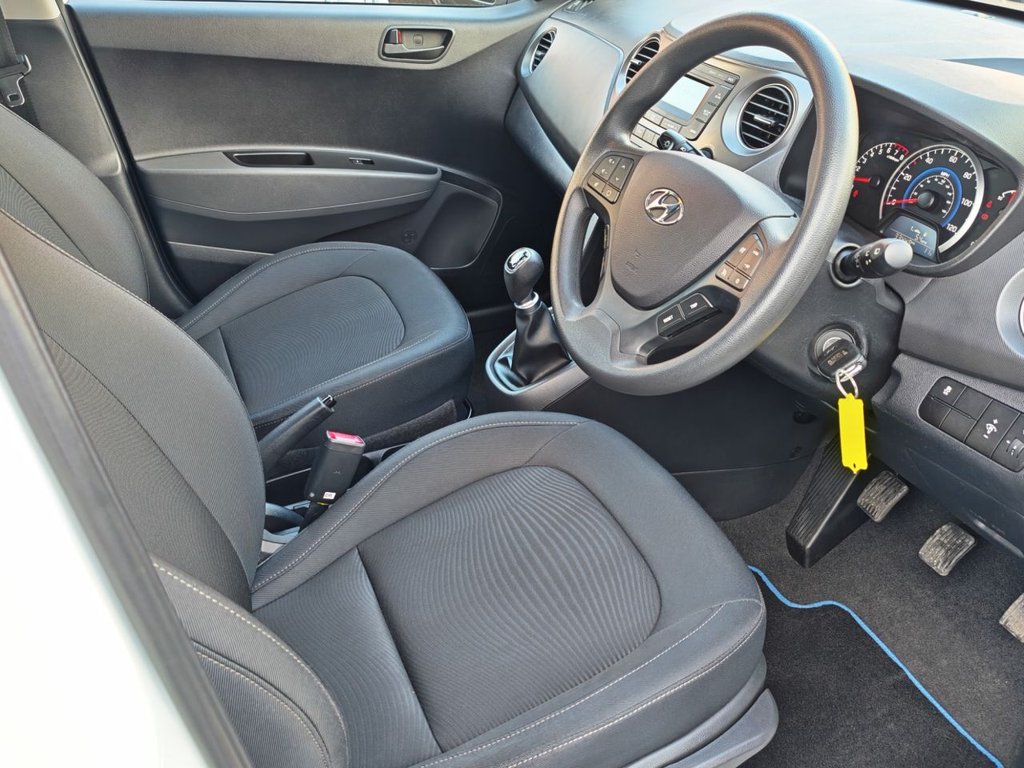 Used Hyundai i10 2018 for sale - 76751032: Photo 15