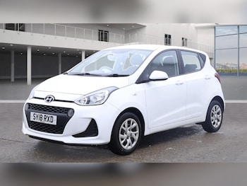 Used Hyundai i10 2018 for sale - 76751032: Photo