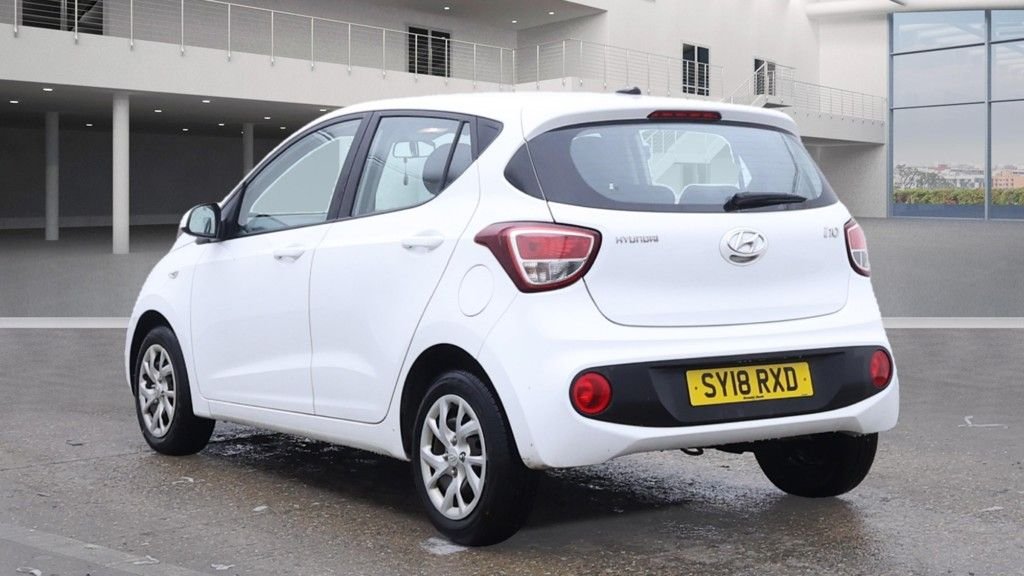 Used Hyundai i10 2018 for sale - 76751032: Photo 2