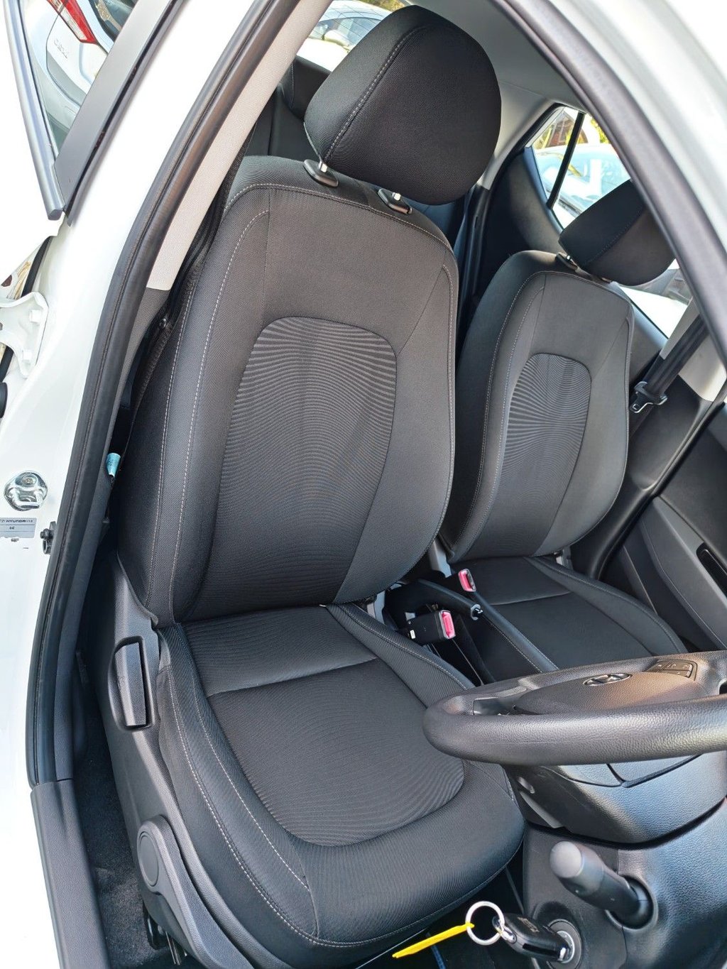 Used Hyundai i10 2018 for sale - 76751032: Photo 23