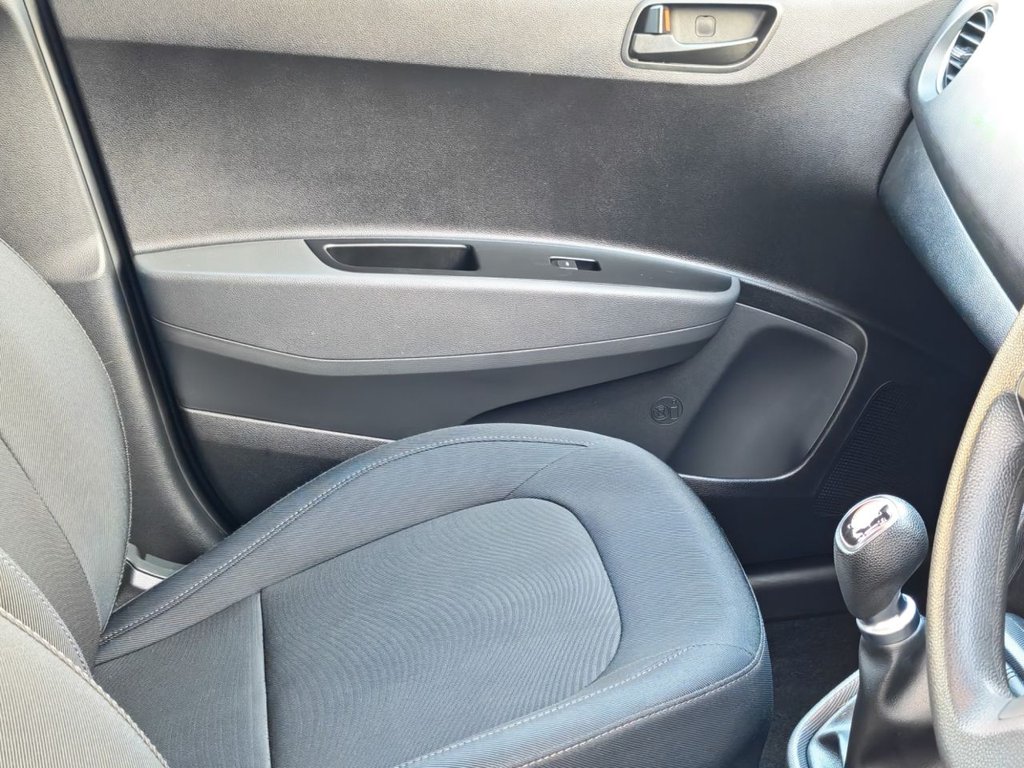 Used Hyundai i10 2018 for sale - 76751032: Photo 26