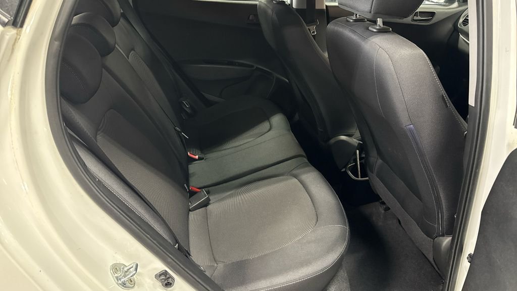 Used Hyundai i10 2018 for sale - 76751032: Photo 7