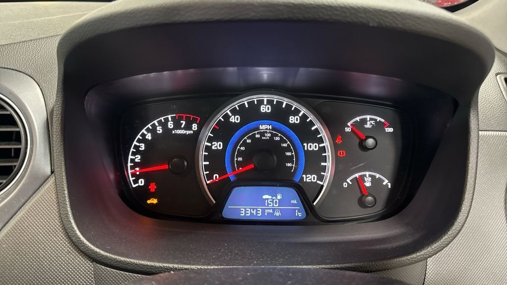 Used Hyundai i10 2018 for sale - 76751032: Photo 9