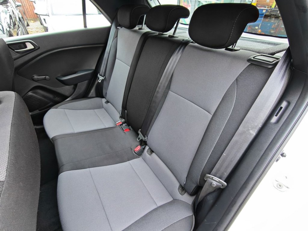 Used Hyundai i20 2018 for sale - 76417903: Photo 13