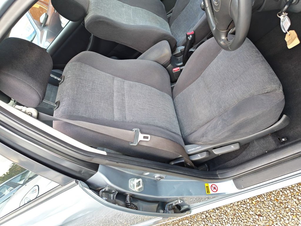 Used Toyota Corolla 2002 for sale - 77507999: Photo 23