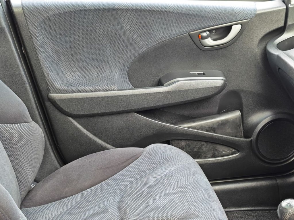 Used Honda Jazz 2009 for sale - 76848083: Photo 26