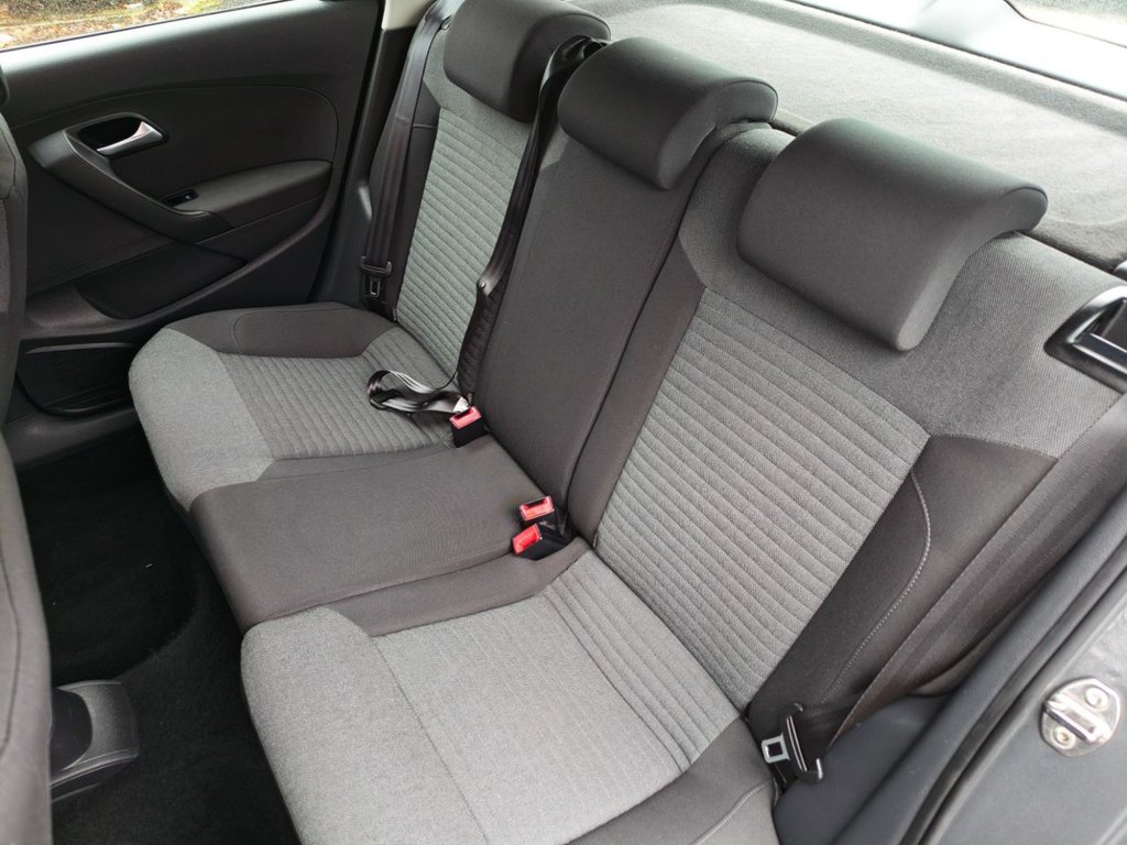 Used Volkswagen Polo 2011 for sale - 76985906: Photo 21