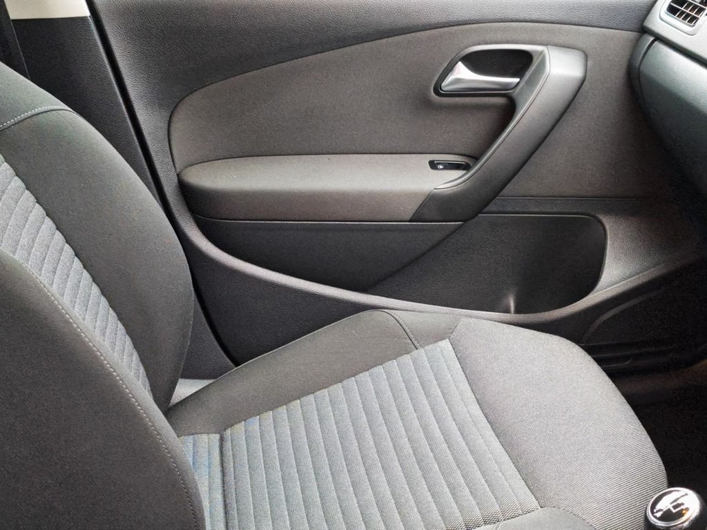 Used Volkswagen Polo 2011 for sale - 76985906: Photo 26