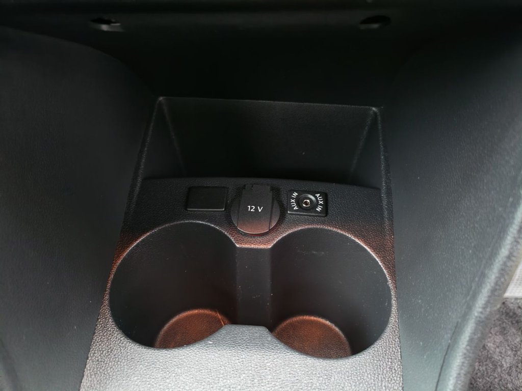 Used Volkswagen Polo 2011 for sale - 76985906: Photo 29