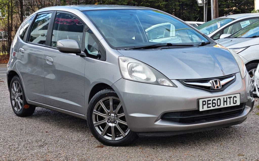 Used Honda Jazz 2010 for sale - 76313196: Photo 1
