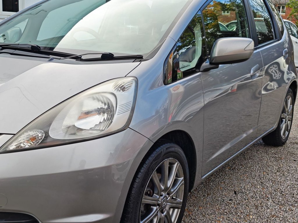 Used Honda Jazz 2010 for sale - 76313196: Photo 12