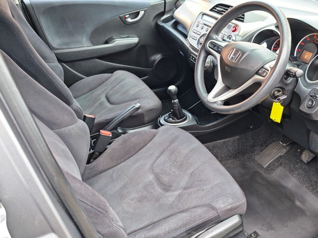 Used Honda Jazz 2010 for sale - 76313196: Photo 15