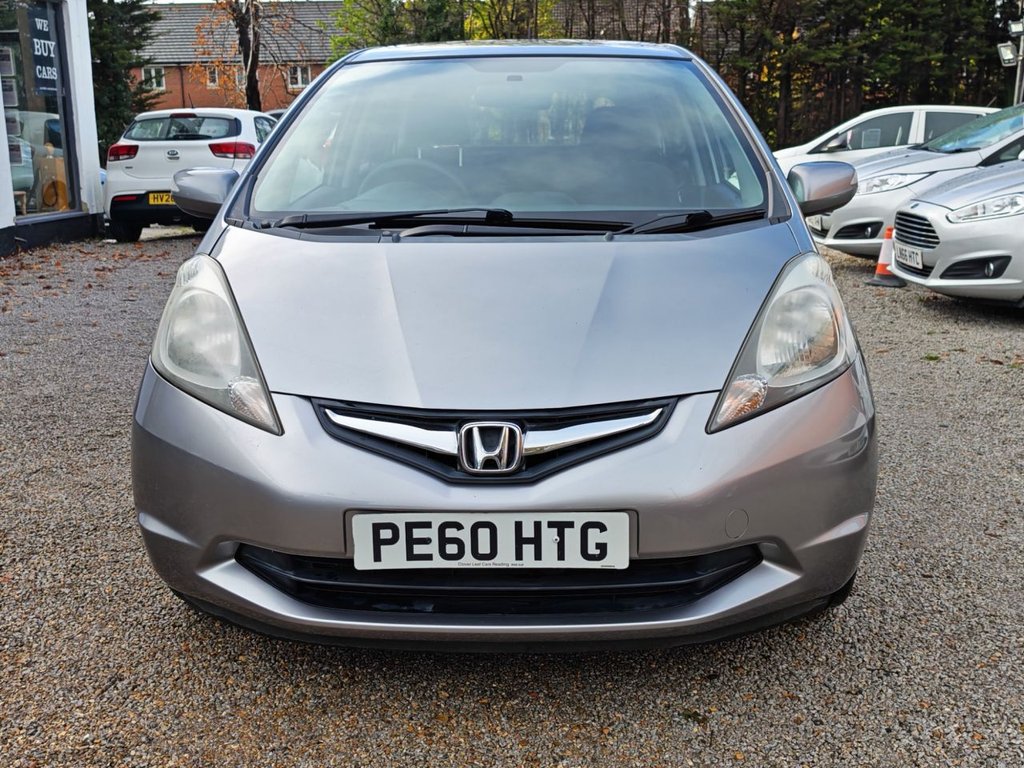 Used Honda Jazz 2010 for sale - 76313196: Photo 2