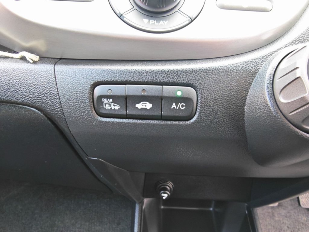 Used Honda Jazz 2010 for sale - 76313196: Photo 28
