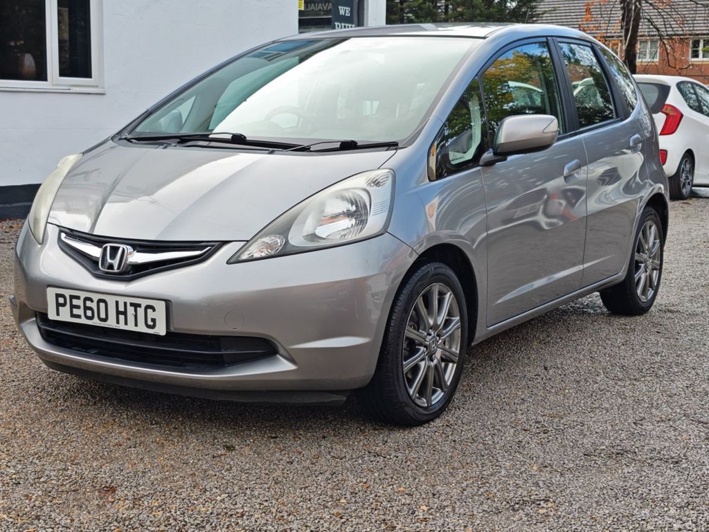 Used Honda Jazz 2010 for sale - 76313196: Photo 3