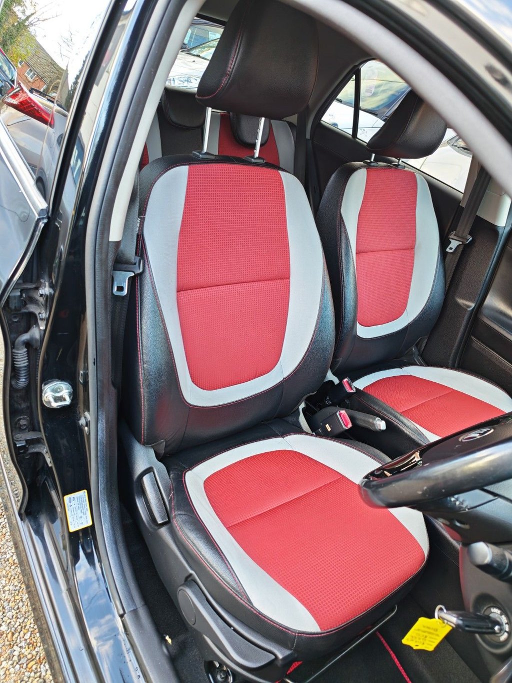 Used Kia Picanto 2016 for sale - 76698095: Photo 23