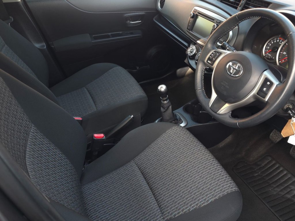 Used Toyota Yaris 2013 for sale - 78172357: Photo 15