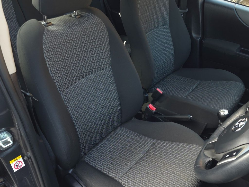 Used Toyota Yaris 2013 for sale - 78172357: Photo 16