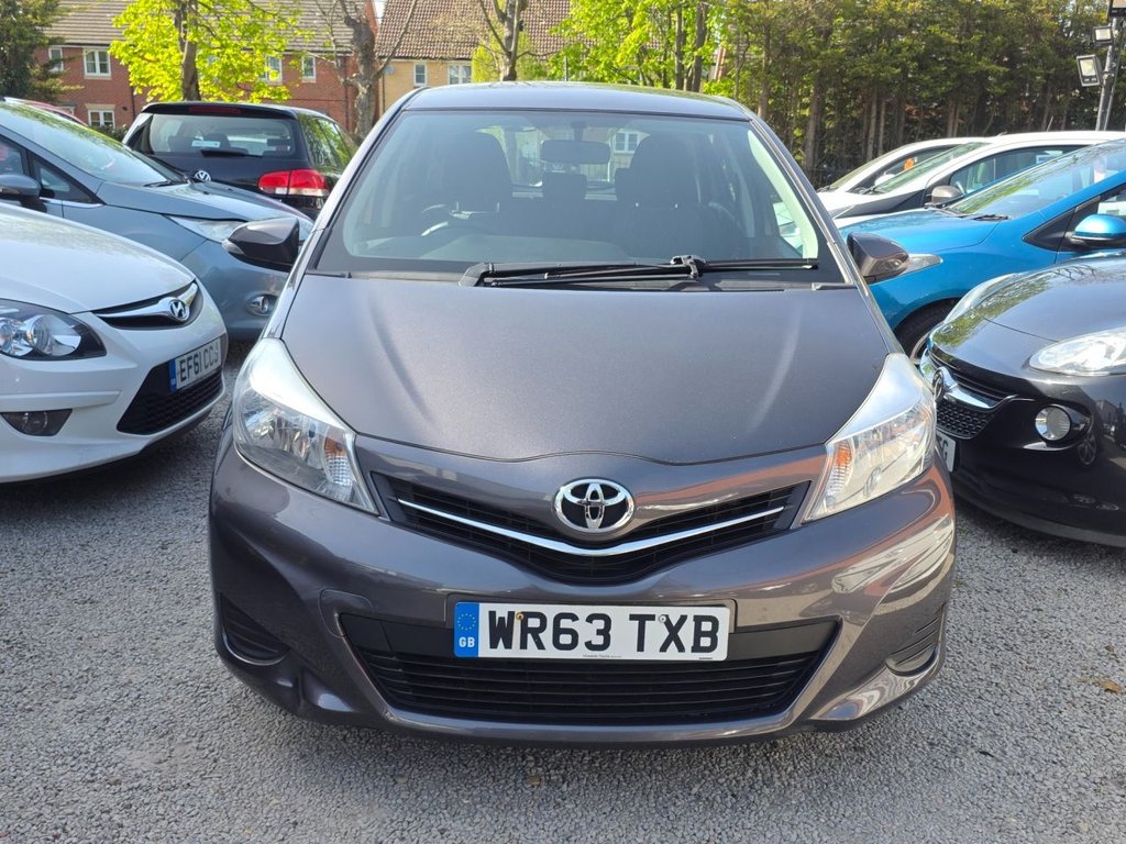 Used Toyota Yaris 2013 for sale - 78172357: Photo 2