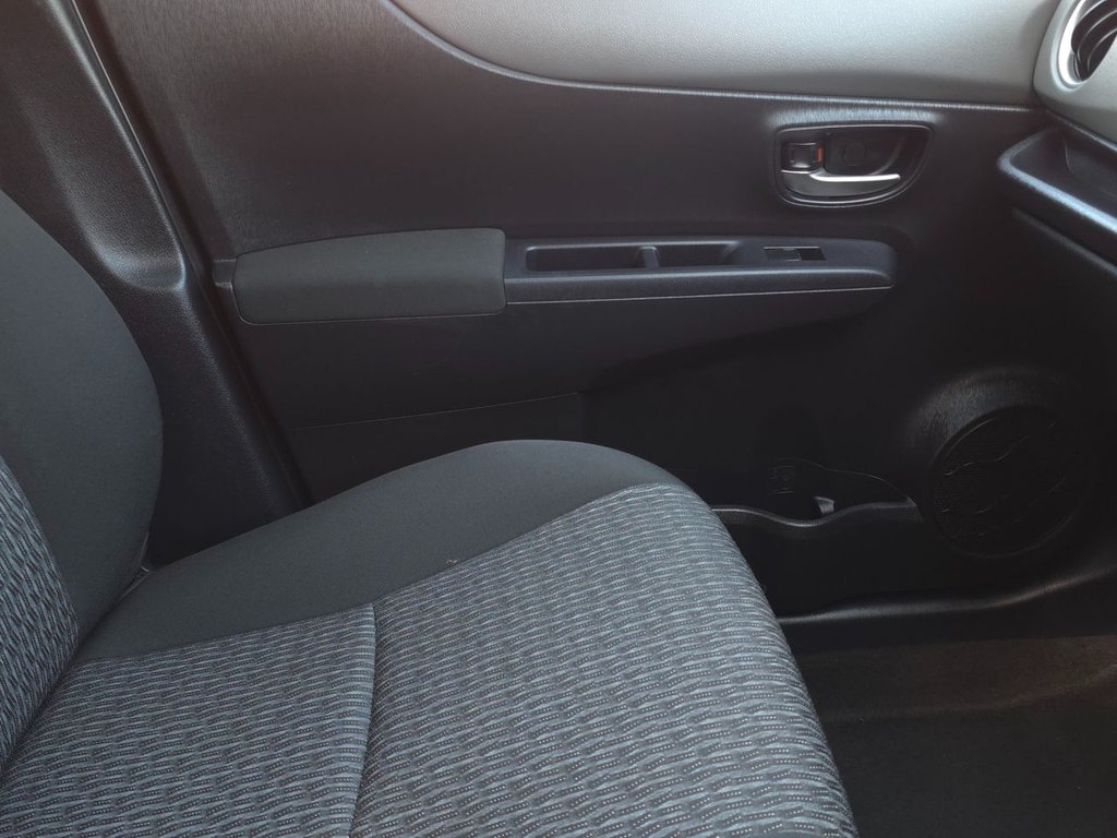 Used Toyota Yaris 2013 for sale - 78172357: Photo 26