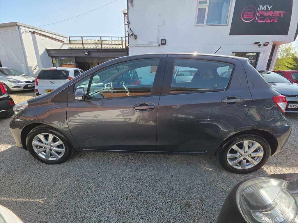 Used Toyota Yaris 2013 for sale - 78172357: Photo 4