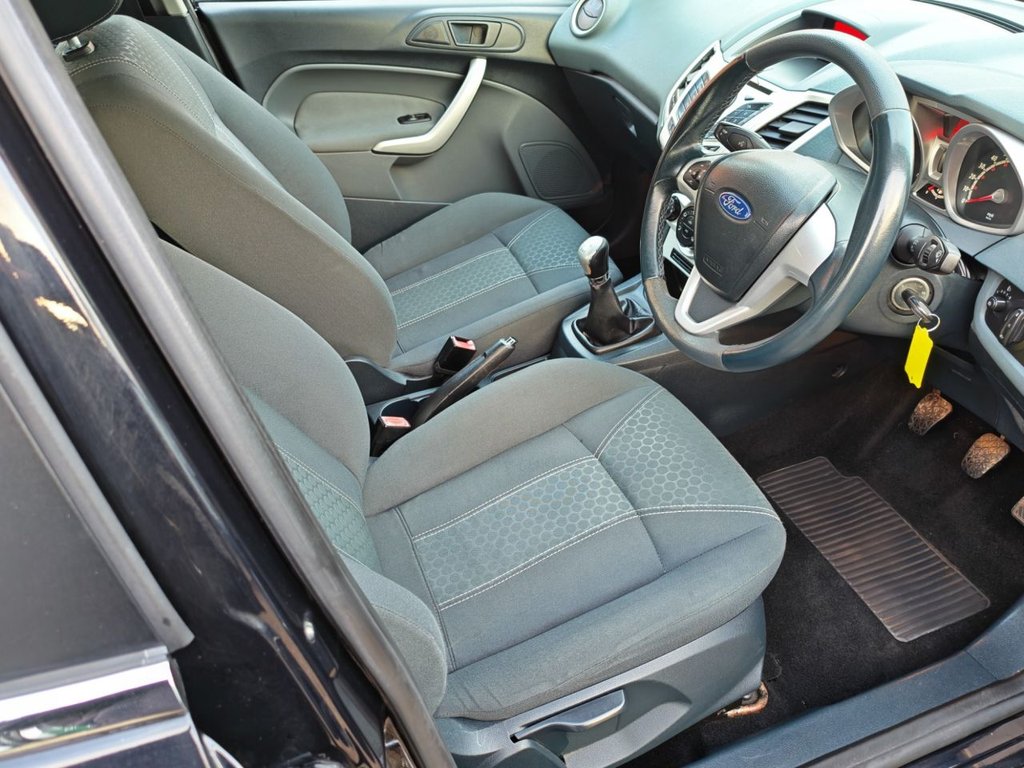 Used Ford Fiesta 2010 for sale - 76851053: Photo 10