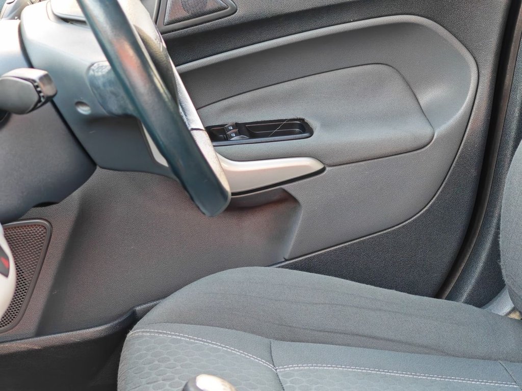 Used Ford Fiesta 2010 for sale - 76851053: Photo 20