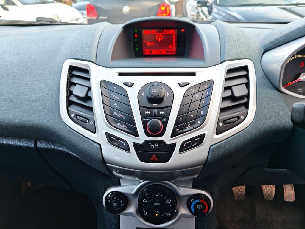 Used Ford Fiesta 2010 for sale - 76851053: Photo 22