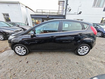 Used Ford Fiesta 2010 for sale - 76851053: Photo