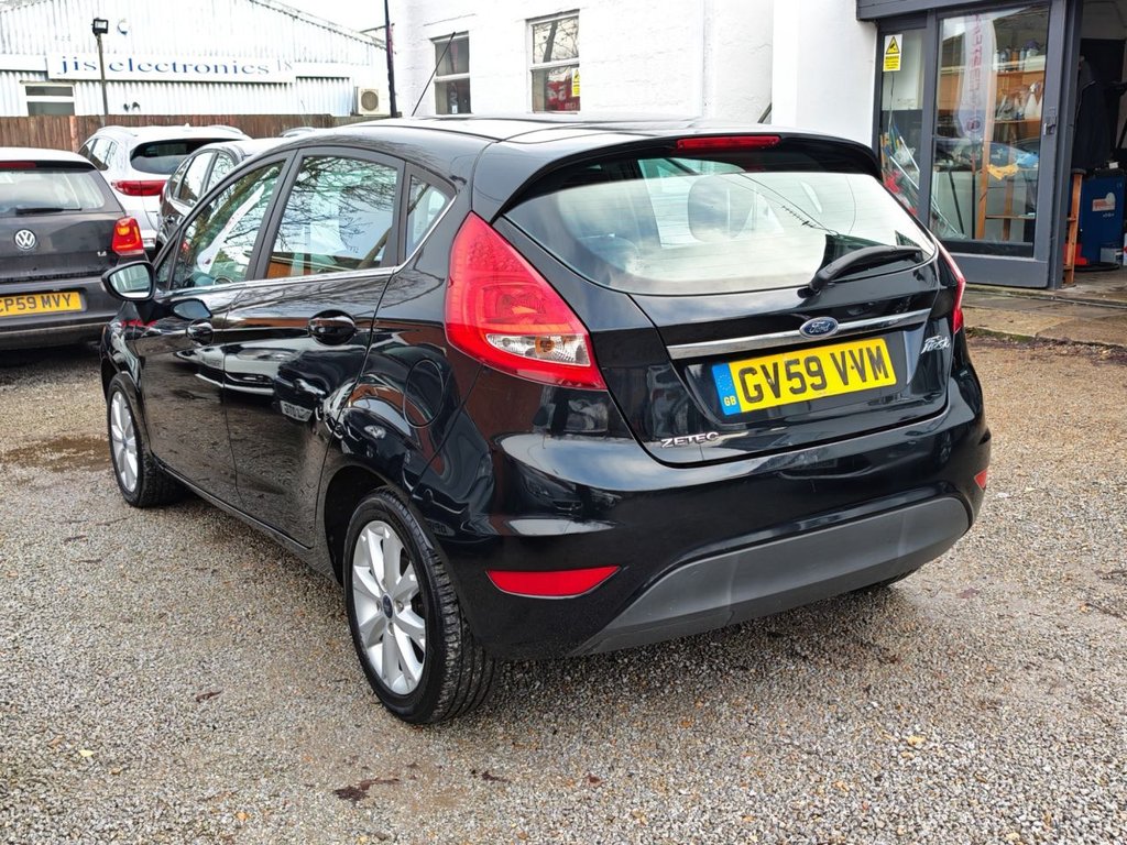 Used Ford Fiesta 2010 for sale - 76851053: Photo 4