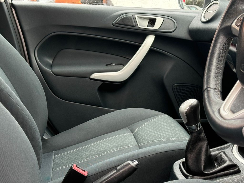 Used Ford Fiesta 2011 for sale - 77288128: Photo 24