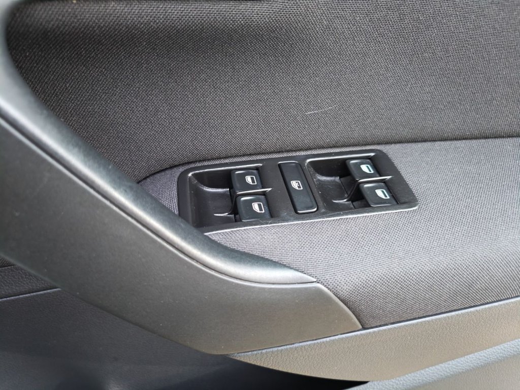 Used Volkswagen Polo 2016 for sale - 76851068: Photo 35