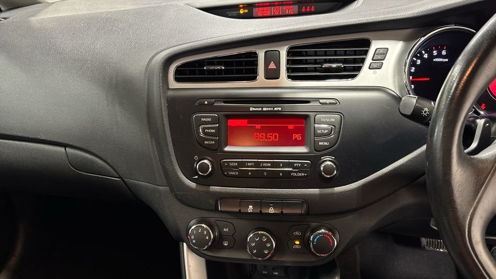 Used Kia Ceed 2013 for sale - 78102654: Photo 11